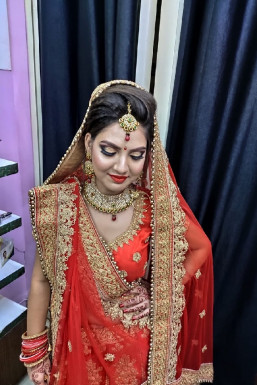 Poonam Singh - Makeup Artist in Delhi | www.dazzlerr.com