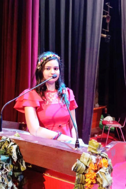 Divya Shrivastava - Anchor in Panipat | www.dazzlerr.com