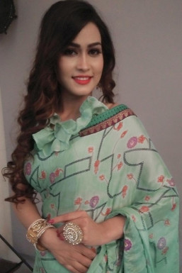 Anjali Ahirwar - Model in  | www.dazzlerr.com