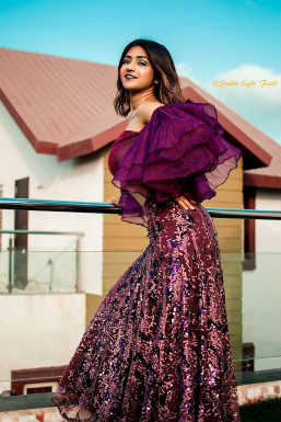 Neha Rohida - Model in Surat | www.dazzlerr.com