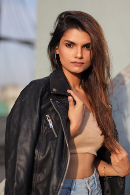 Simone Chhabda - Model in Mumbai | www.dazzlerr.com