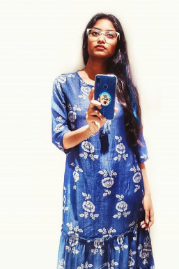 Katha Nandi - Influencer in  | www.dazzlerr.com