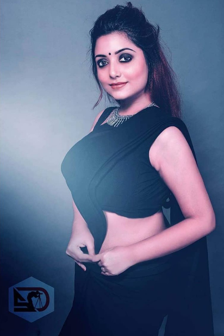 Rupsa Saha Chowdhury Influencer, -