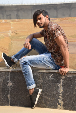 Shubham Raj - Model in Delhi | www.dazzlerr.com