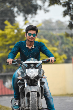 Nilesh Ranjan - Model in -Select- | www.dazzlerr.com