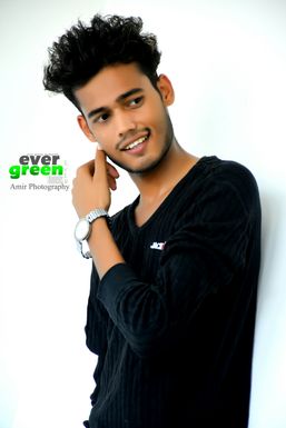 Amir - Model in Sitapur | www.dazzlerr.com