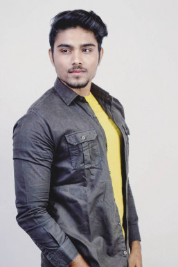 Lokesh Tanwar - Model in Delhi | www.dazzlerr.com