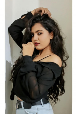 Vanshita Gandhi - Model in Navi Mumbai | www.dazzlerr.com