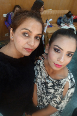 Raj - Makeup Artist in Delhi | www.dazzlerr.com