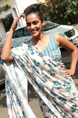 Richa Shukla - Actor in Navi Mumbai | www.dazzlerr.com