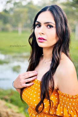 Jasleen Kaur - Model in Bangalore | www.dazzlerr.com