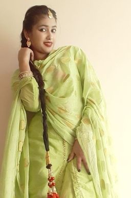 Anuradha Srivastav - Model in Agra | www.dazzlerr.com