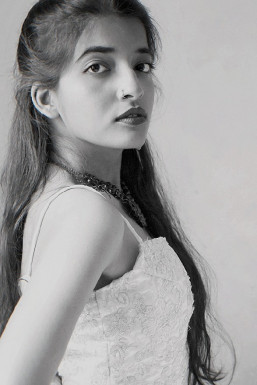 Yojana Jeetendra Adsule - Model in Pune | www.dazzlerr.com