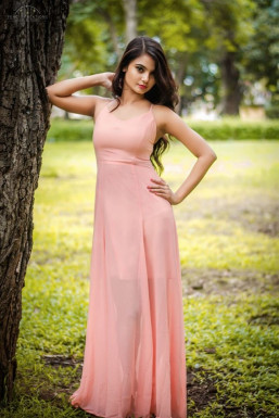 Divya Tripti - Model in Bangalore | www.dazzlerr.com