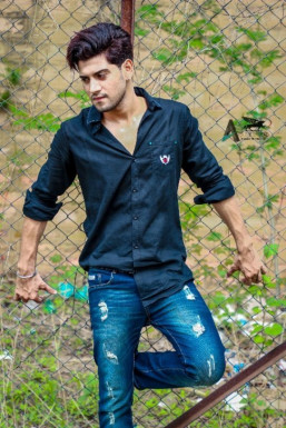 Neeraj Thakur - Model in Gwalior | www.dazzlerr.com