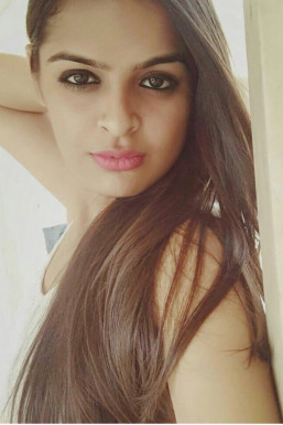 Divya Chaudhary - Model in Delhi | www.dazzlerr.com