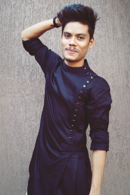 Akash Chaudhary - Dancer in Mumbai | www.dazzlerr.com