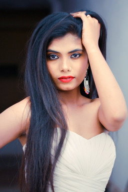 Vibha Verma - Model in Kanpur | www.dazzlerr.com