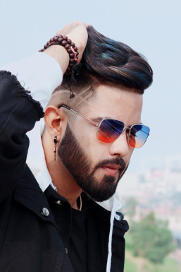 Himanshu Pahalwani - Model in  | www.dazzlerr.com