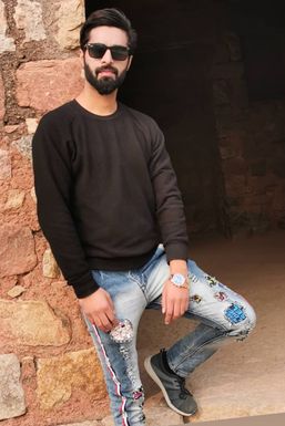 Idrees Zargar - Actor in Delhi | www.dazzlerr.com