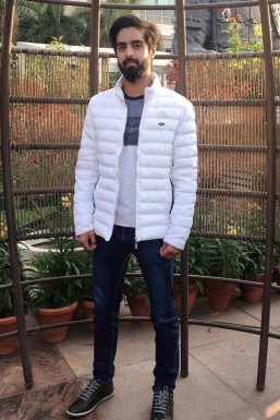 Idrees Zargar - Actor in Delhi | www.dazzlerr.com