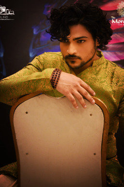Tauseeq Husain - Actor in Lucknow | www.dazzlerr.com