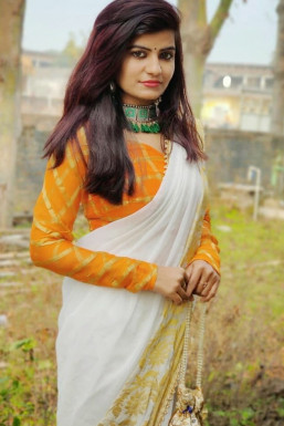 Neelu Singh - Model in Gorakhpur | www.dazzlerr.com
