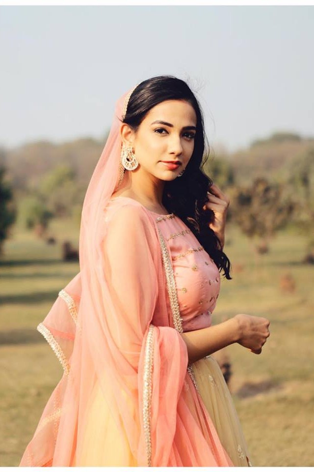 Vidushi Kaul, Model In Delhi - Delhi | Dazzlerr - Connecting Talent
