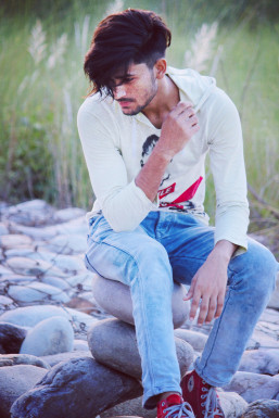 Alex Saifi - Model in Moradabad | www.dazzlerr.com
