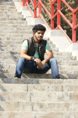 Akash Borade - Model in Navi Mumbai | www.dazzlerr.com