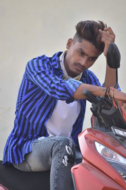 Hardik Vaghela - Model in Bhuj | www.dazzlerr.com