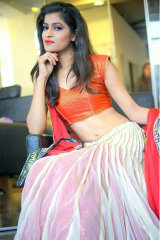 Khushi Tyagi - Model in Delhi | www.dazzlerr.com