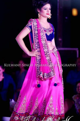 Hina Khan - Model in Delhi | www.dazzlerr.com