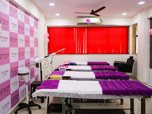 Dazzlerr - Ranjanas Beauty Academy