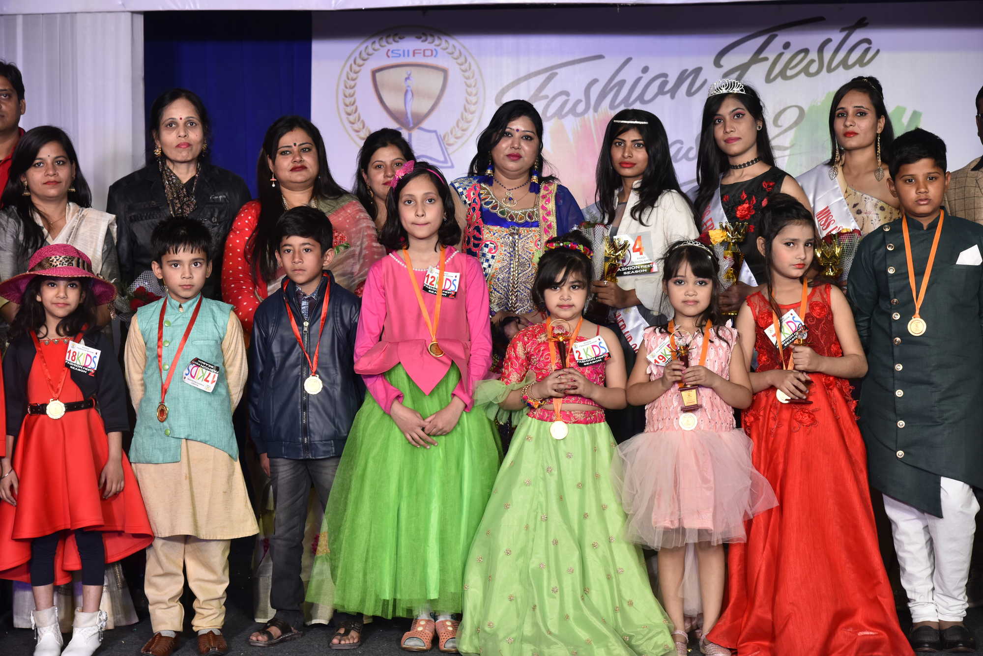 Dazzlerr - Skylink International Institute Of Fashion Designing