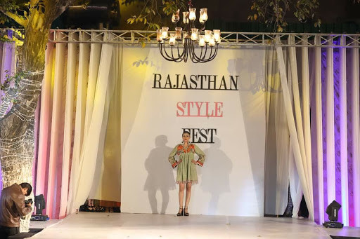 Dazzlerr - Heights An Institute Of Fashion & Technology