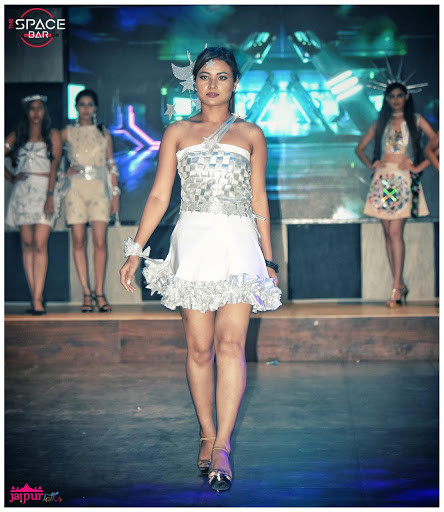 Dazzlerr - Neewara Academy Of Design