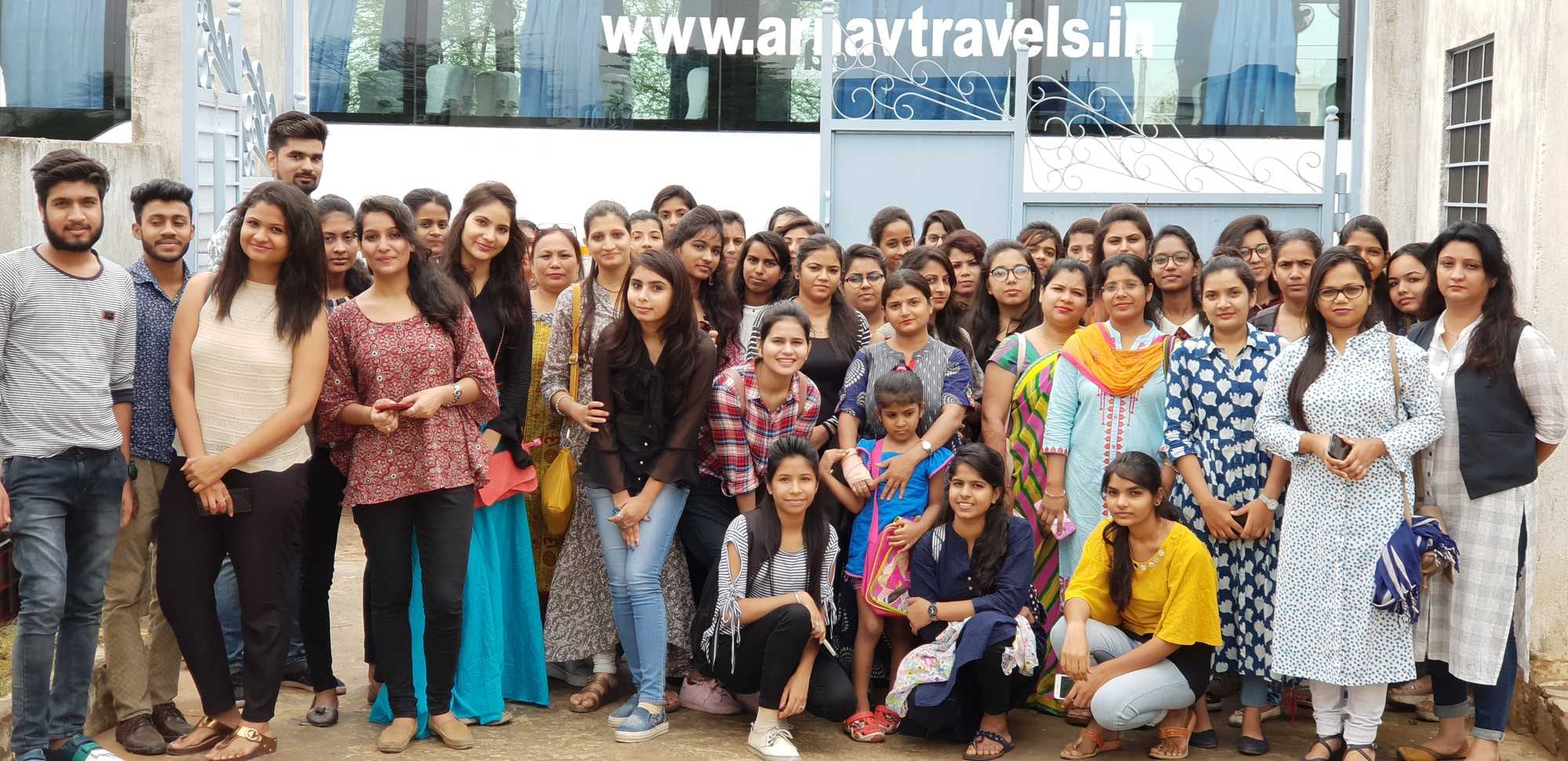 Dazzlerr - Leela Institute Of Professional Studies 