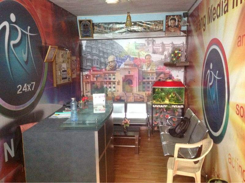 Dazzlerr - Tarang Media Institute