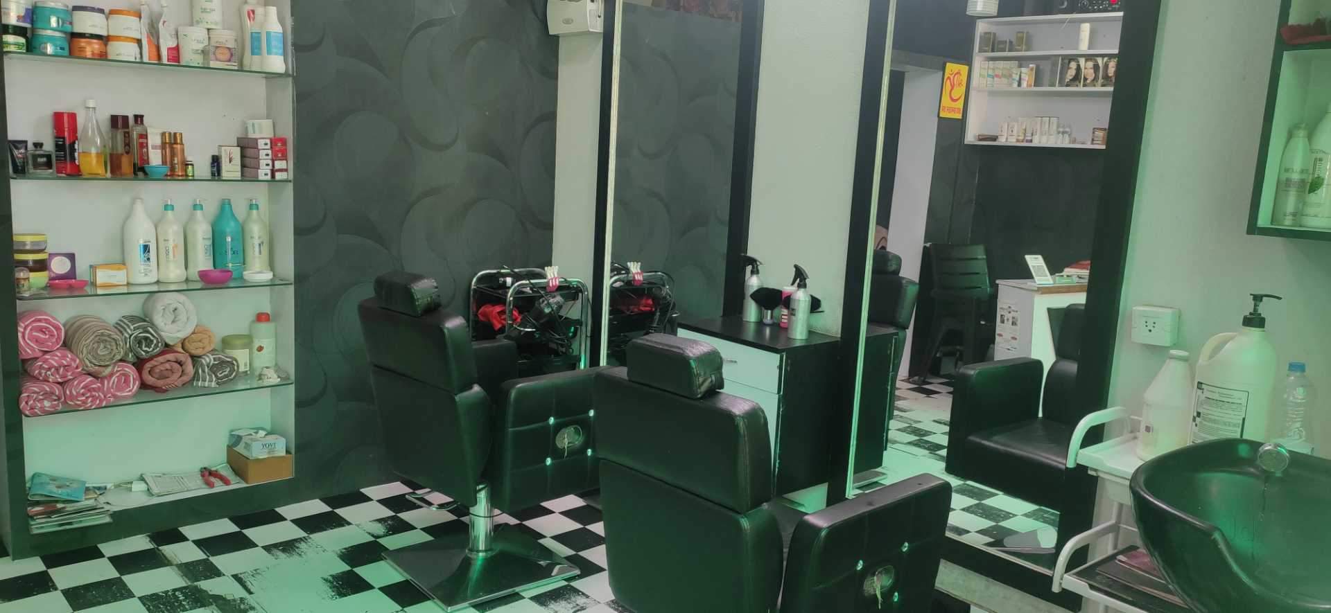 Dazzlerr - London Breeze Unisex Salon