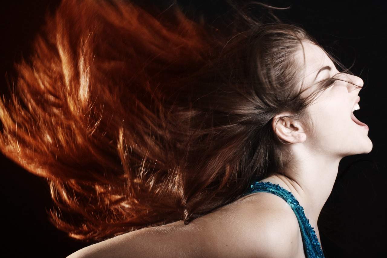 Dazzlerr - Aakaaraa Academy Hair Dressing and Makeup