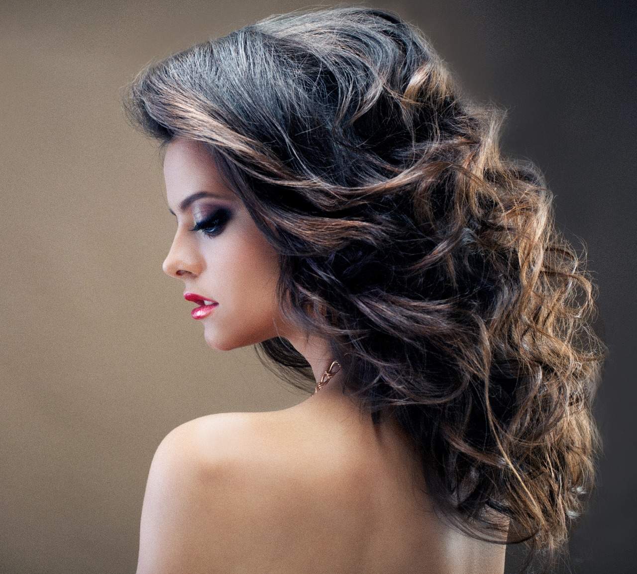 Dazzlerr - Aakaaraa Academy Hair Dressing and Makeup