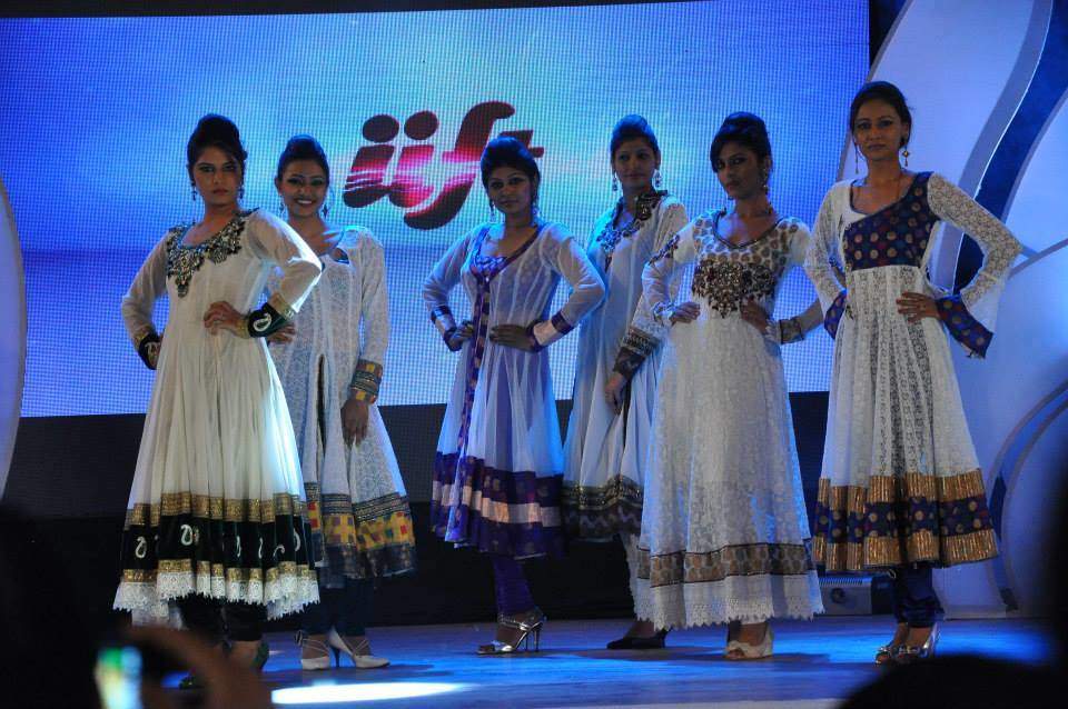 Dazzlerr - International Institute Of Fashion Technology