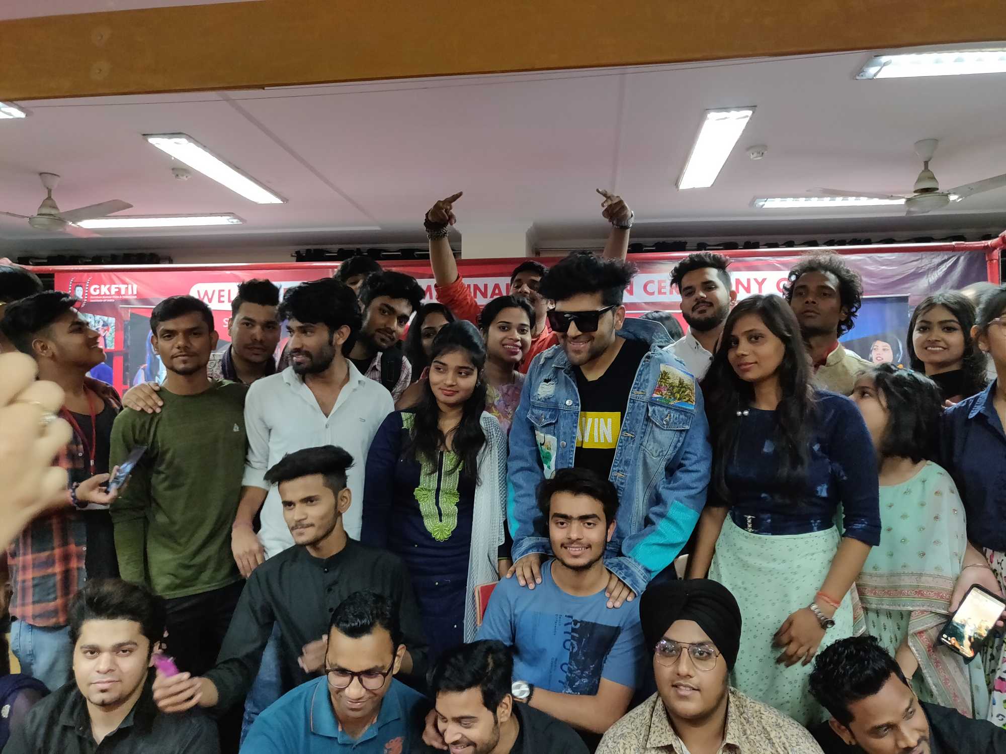 Dazzlerr - T Series Stageworks Academy Pvt Ltd