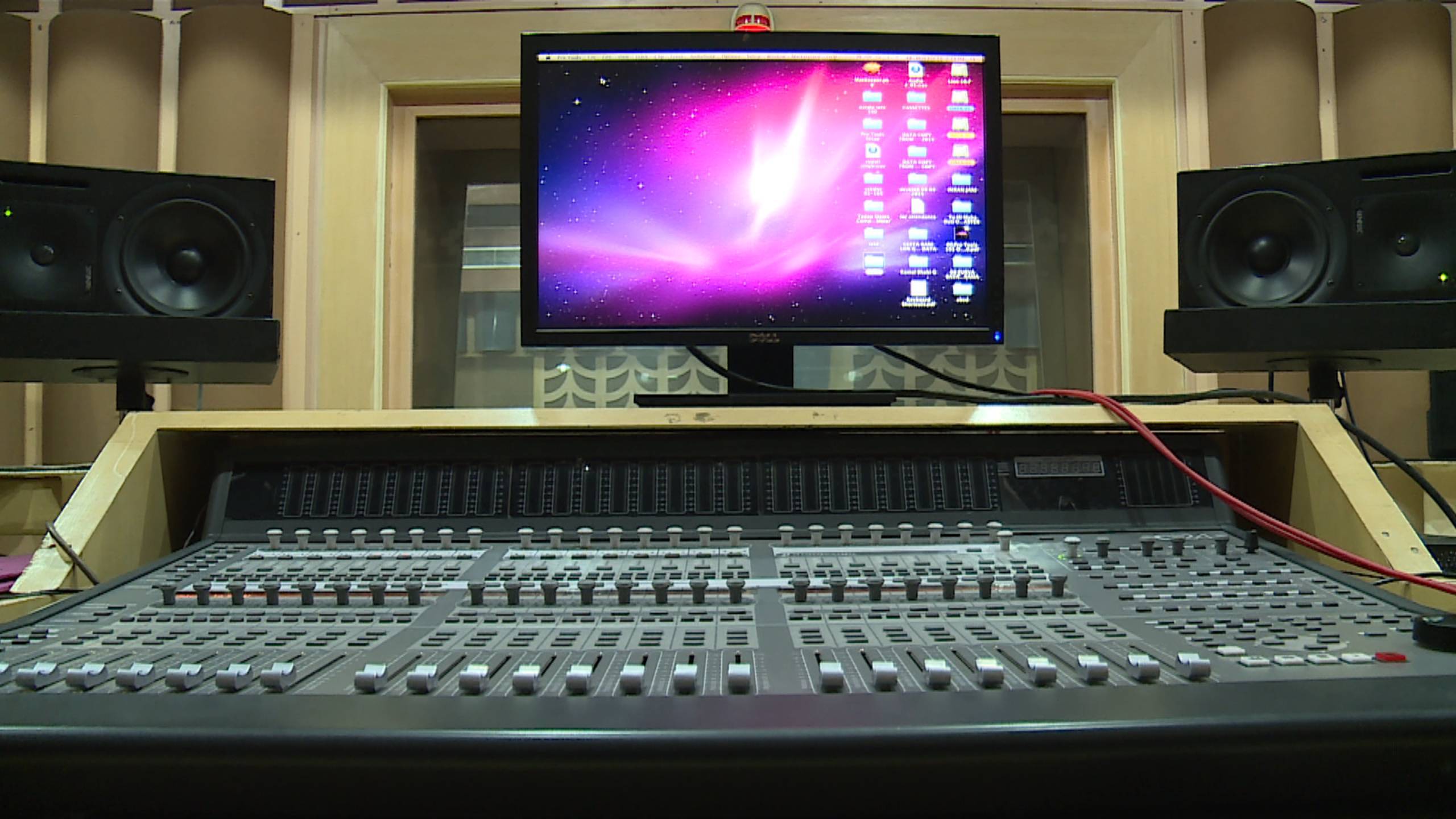 Dazzlerr - T Series Stageworks Academy Pvt Ltd