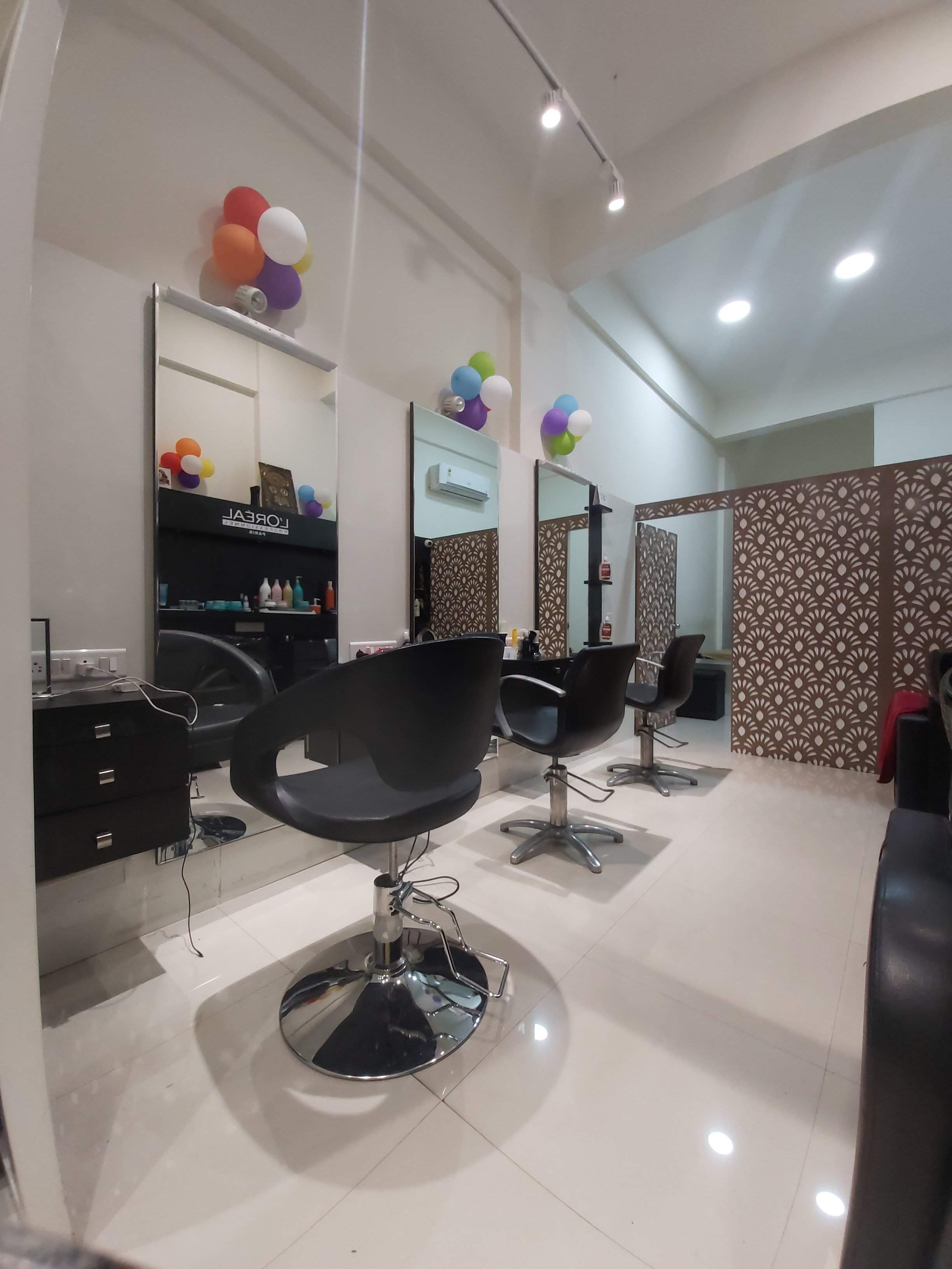 Dazzlerr - K P Unisex Salon