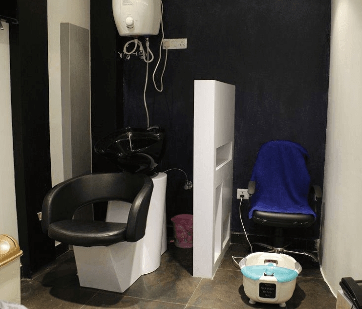 Dazzlerr - The Royal Bliss Beauty And Health Studio