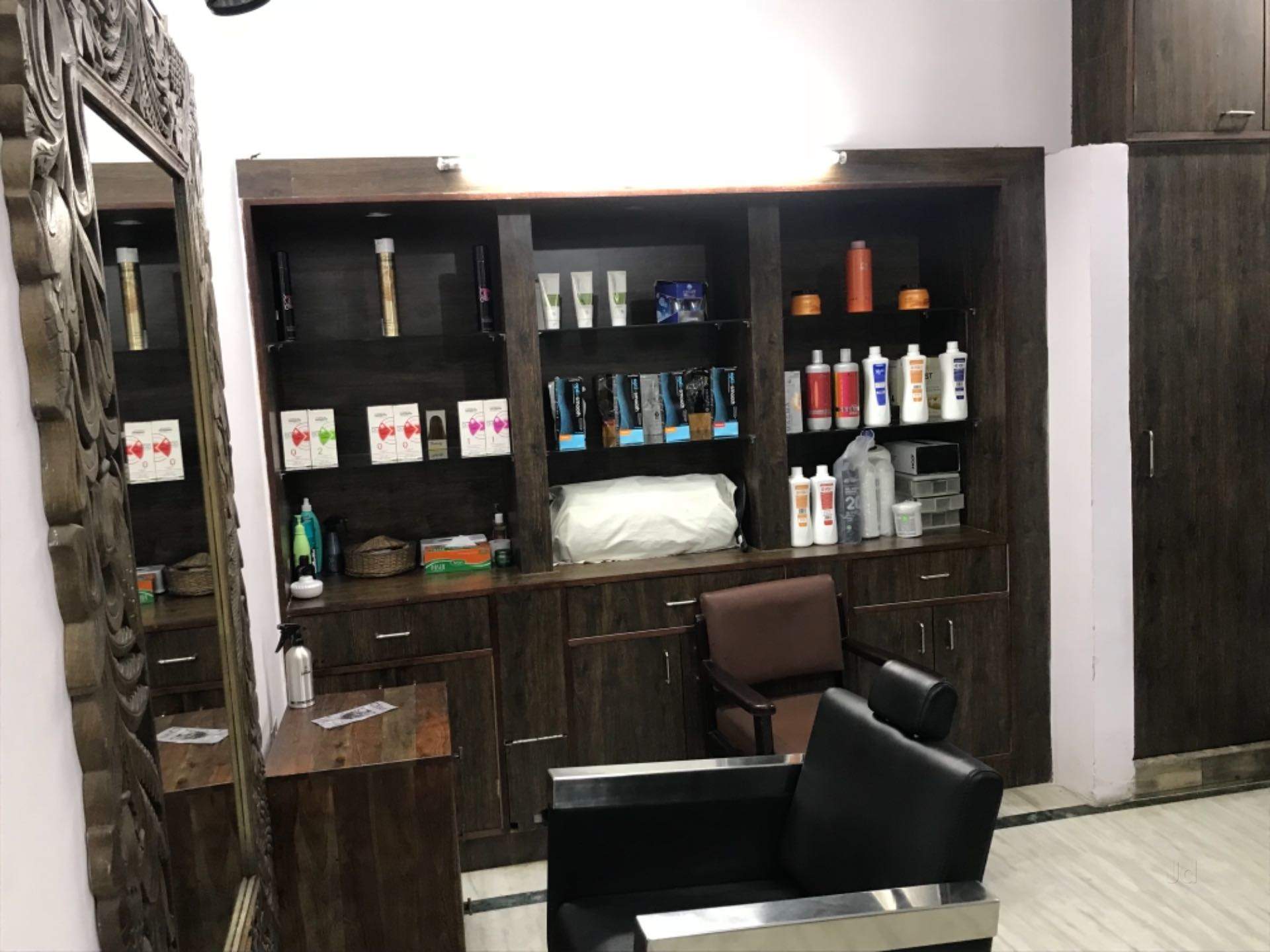 Dazzlerr - A N John Beauty Salon & Training Centre