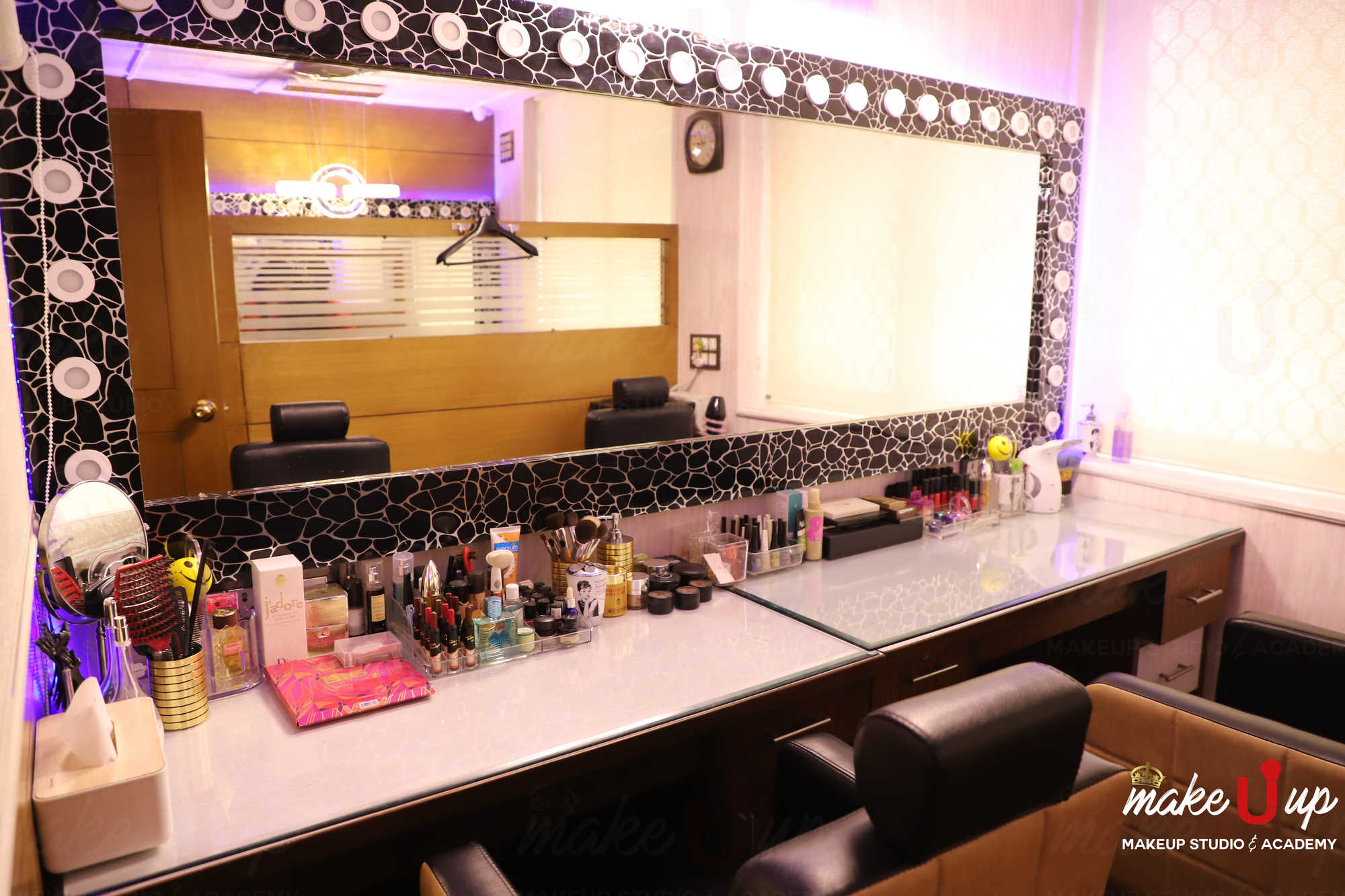 Dazzlerr - Make U Up Makeup Studio & Academy