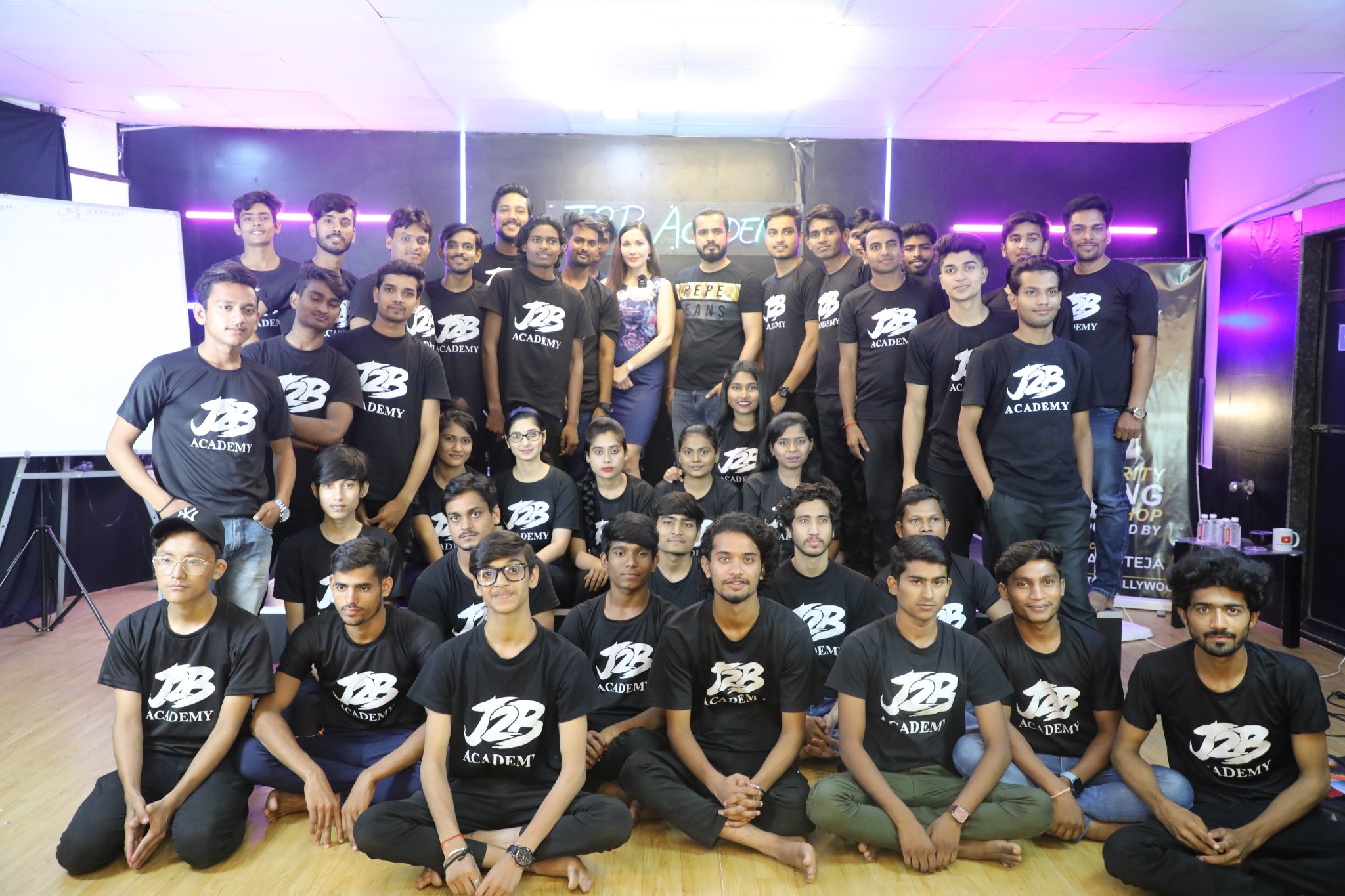 Dazzlerr - Join To Bollywood Gallery image 02